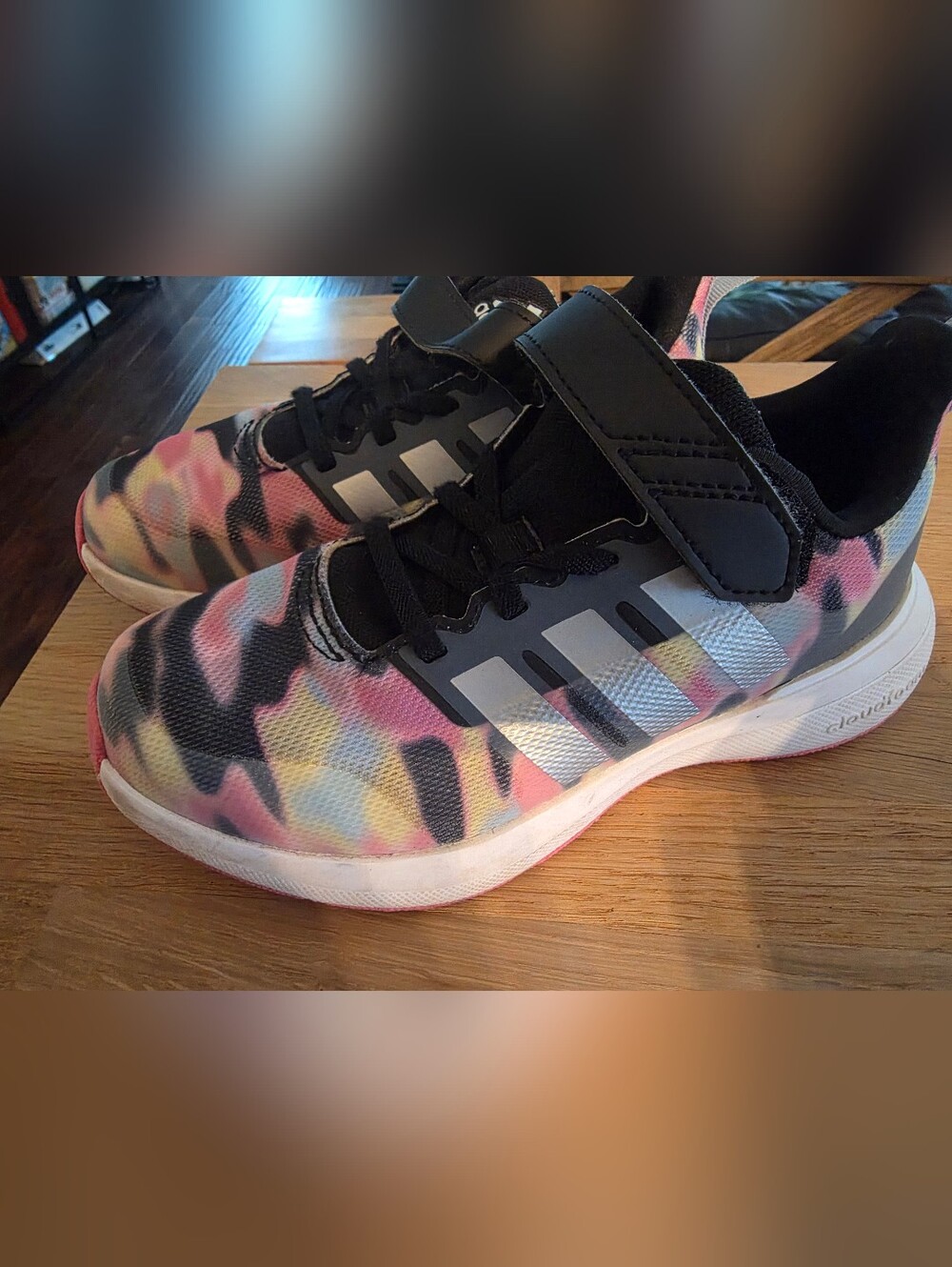 Adidas Girls' FortaRun 2.0 Cloudfoam Black, Pink & Yellow Camo Size 1 EUC
